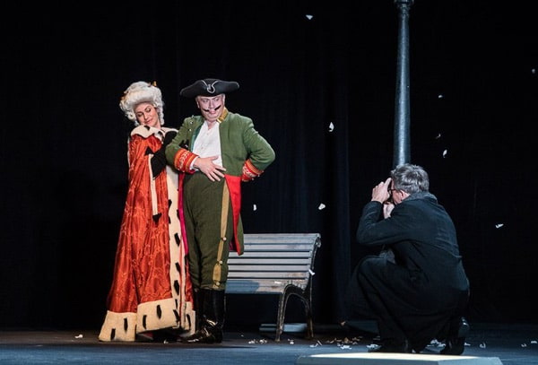 спектакль Санкт-Петербургского академического театра имени Ленсовета «Город. Женитьба. Гоголь».