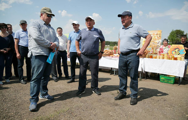 минниханов-в-елабужском-районе