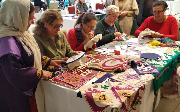 руками-женщины