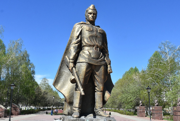 Заинск_памятник