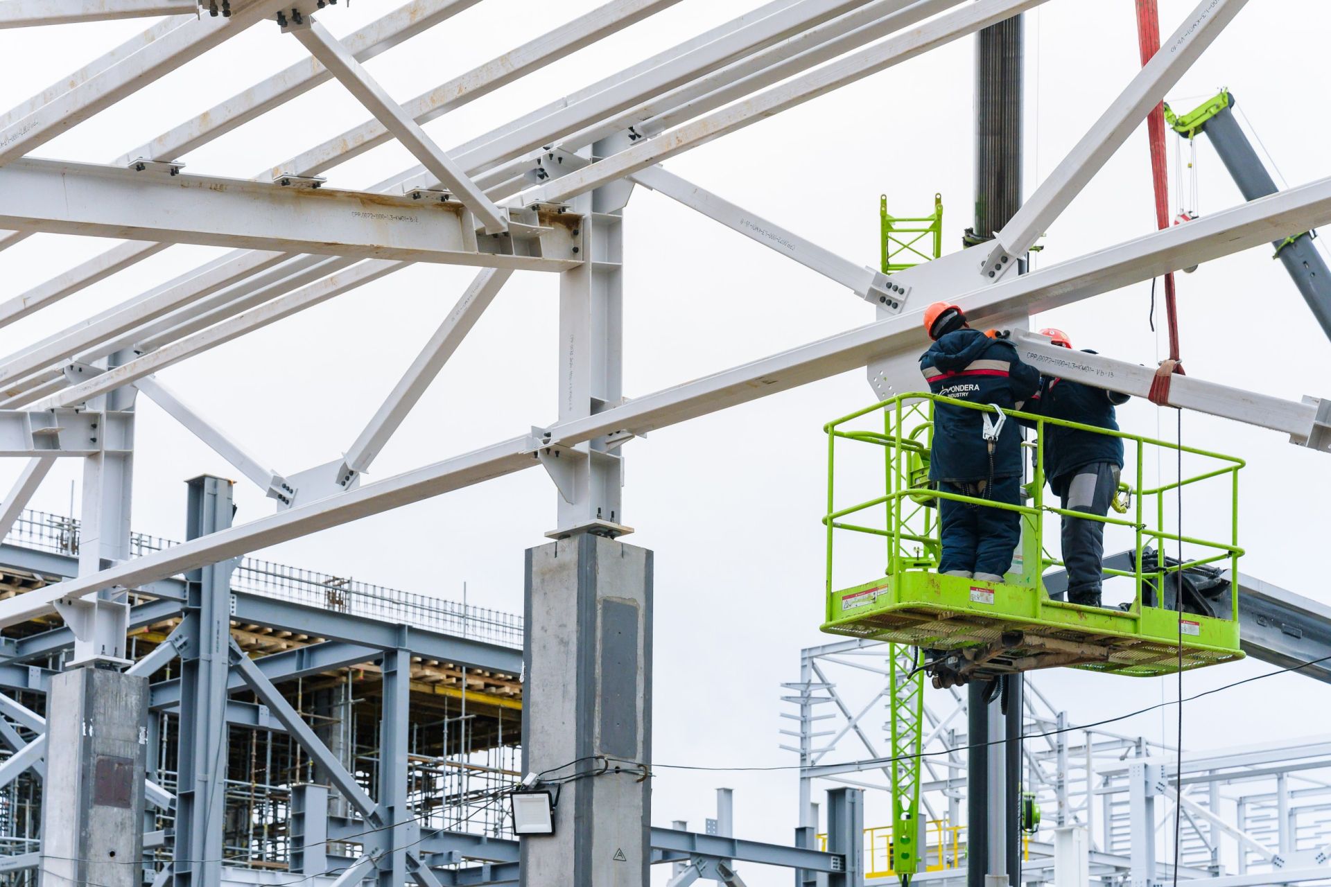 В Казани на 41% выполнено строительство первого в РФ завода катализаторов