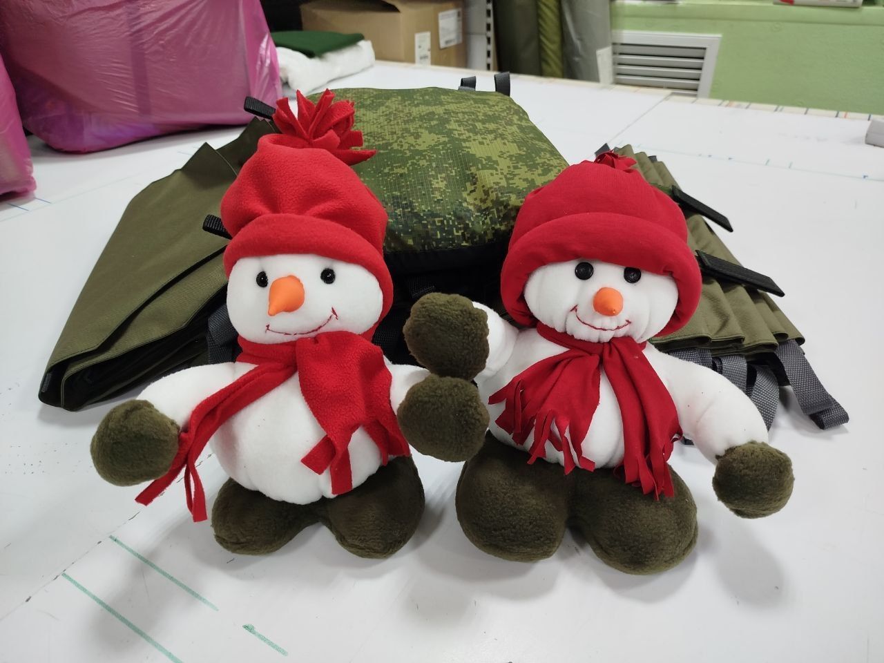 «Ждем тебя дома, солдат!»: школьники Татарстана поздравляют с Новым годом бойцов СВО