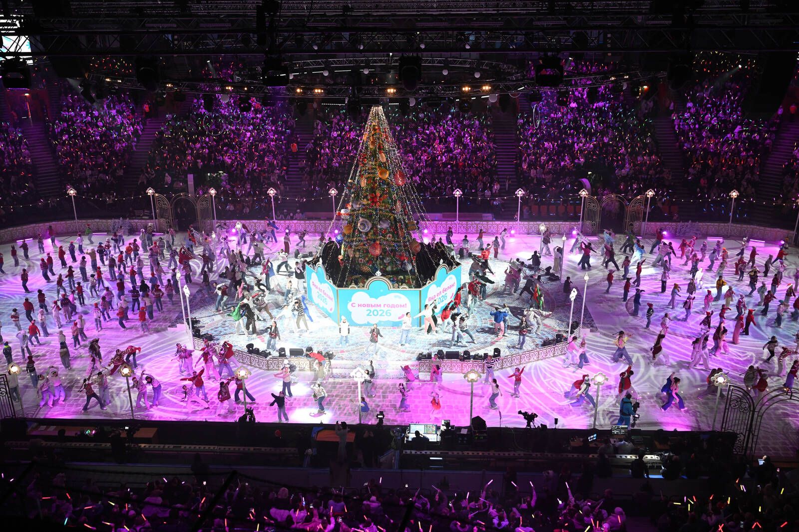 Минниханов поздравил детей на Республиканской елке