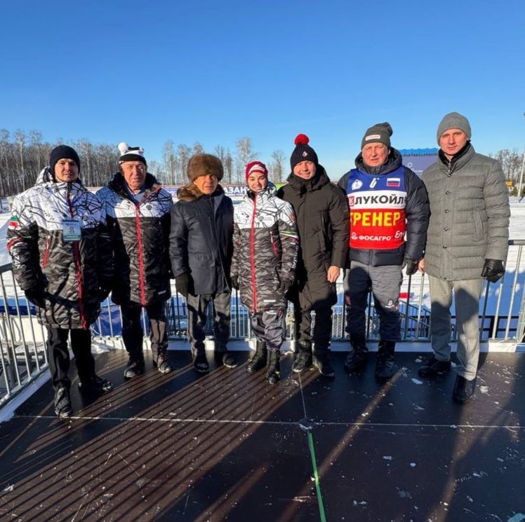 Минниханов побывал на тренировке лыжников – участников Кубка России в Казани