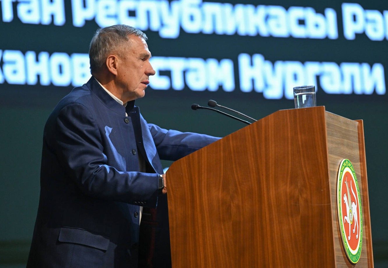 Минниханов: в первом квартале мы должны принять программу по развитию ИИ до 2030 года