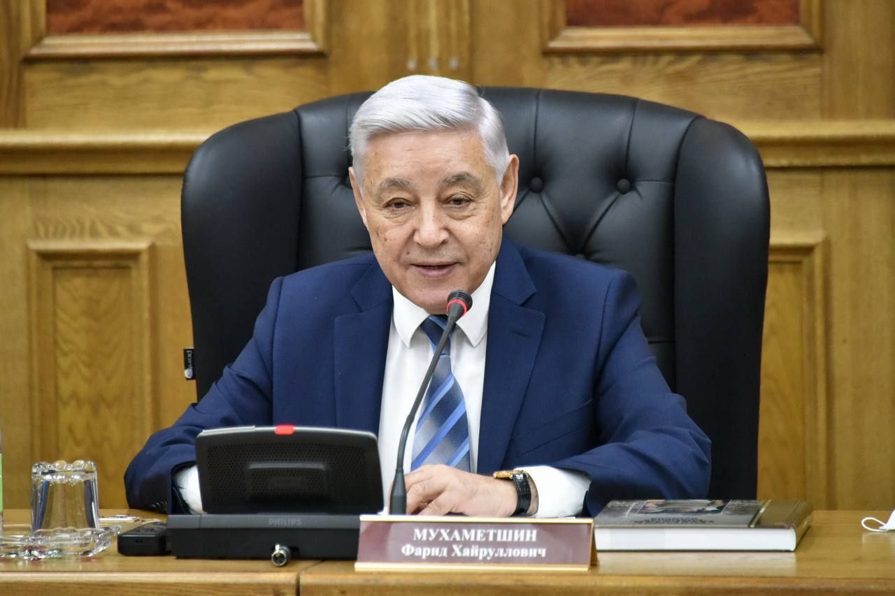 Мухаметшин поблагодарил за поздравления по случаю награждения его орденом