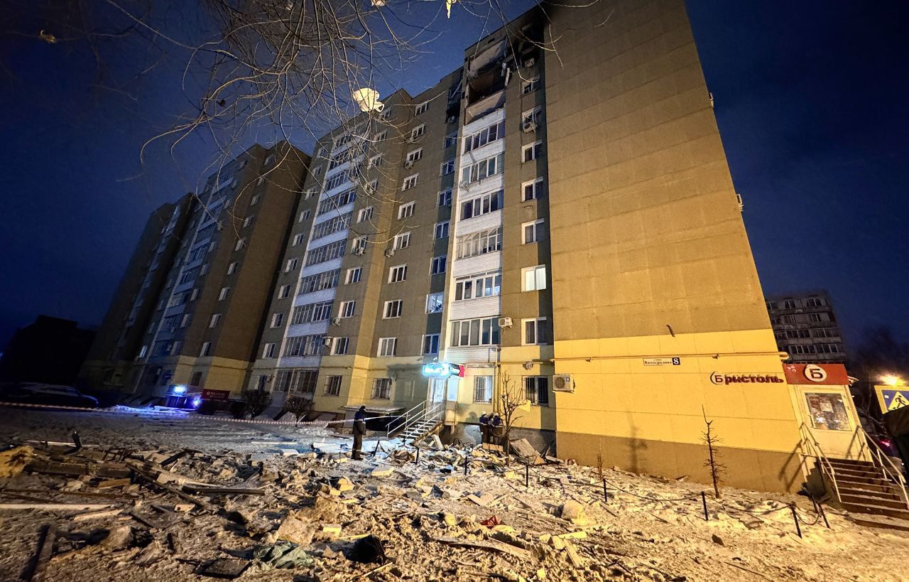 Из-за атаки БПЛА на многоквартирный дом в Твери погиб человек