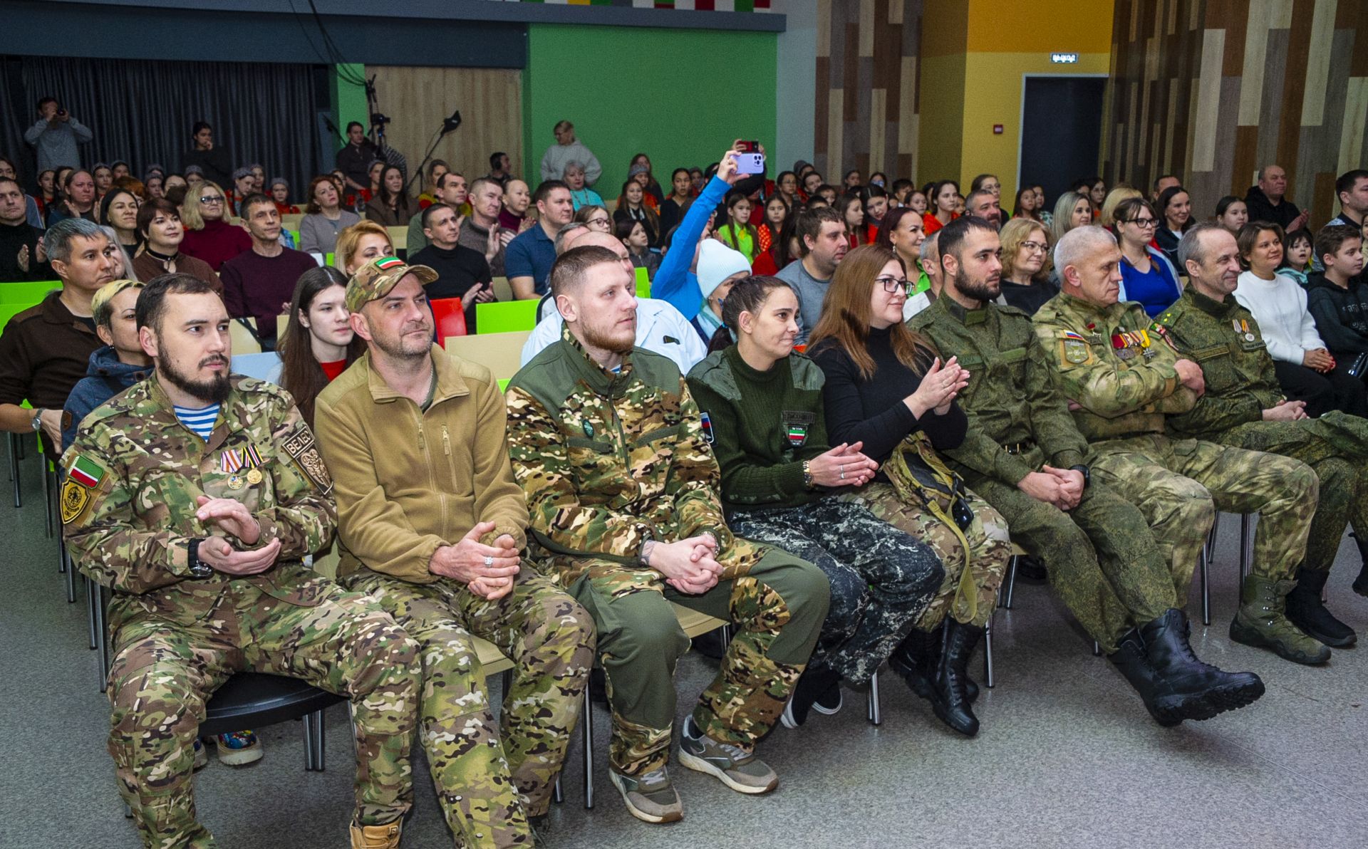 Участники зимней смены «Созвездия — Йолдызлык» провели концерт для бойцов СВО и их семей
