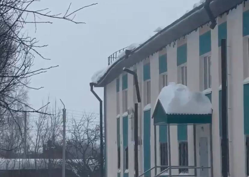 В Чистополе частично обрушилась кровля одного из корпусов сельхозтехникума