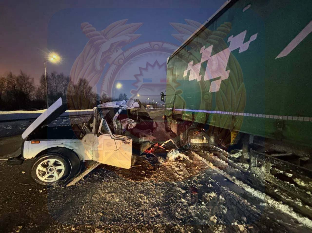 На трассе М-7 в Зеленодольском районе в ДТП с грузовиком погибла пассажир легковушки