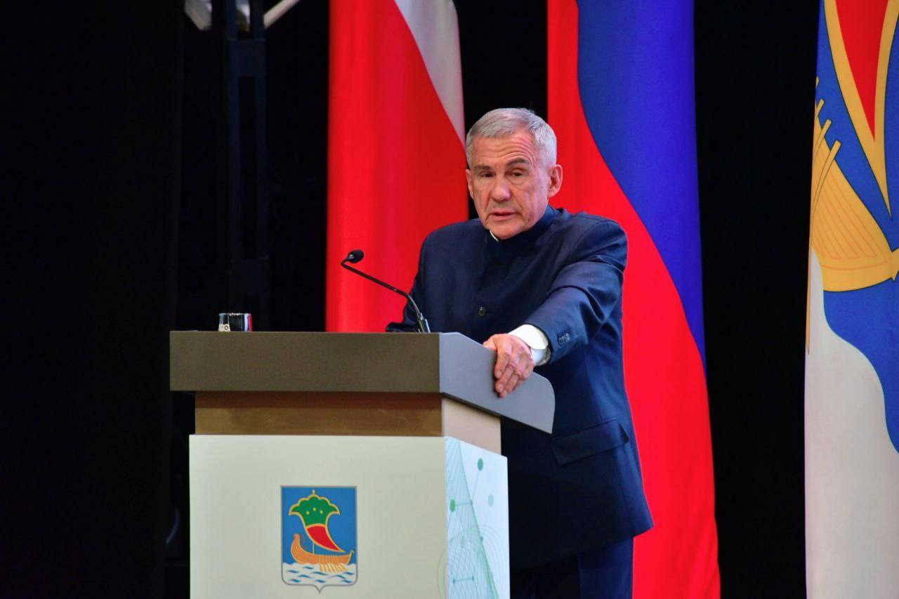 Минниханов назвал дату празднования 400-летия Набережных Челнов