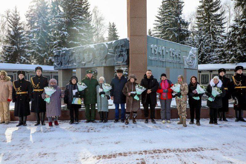 В Бугульме состоялась передача наград родственникам погибших бойцов СВО