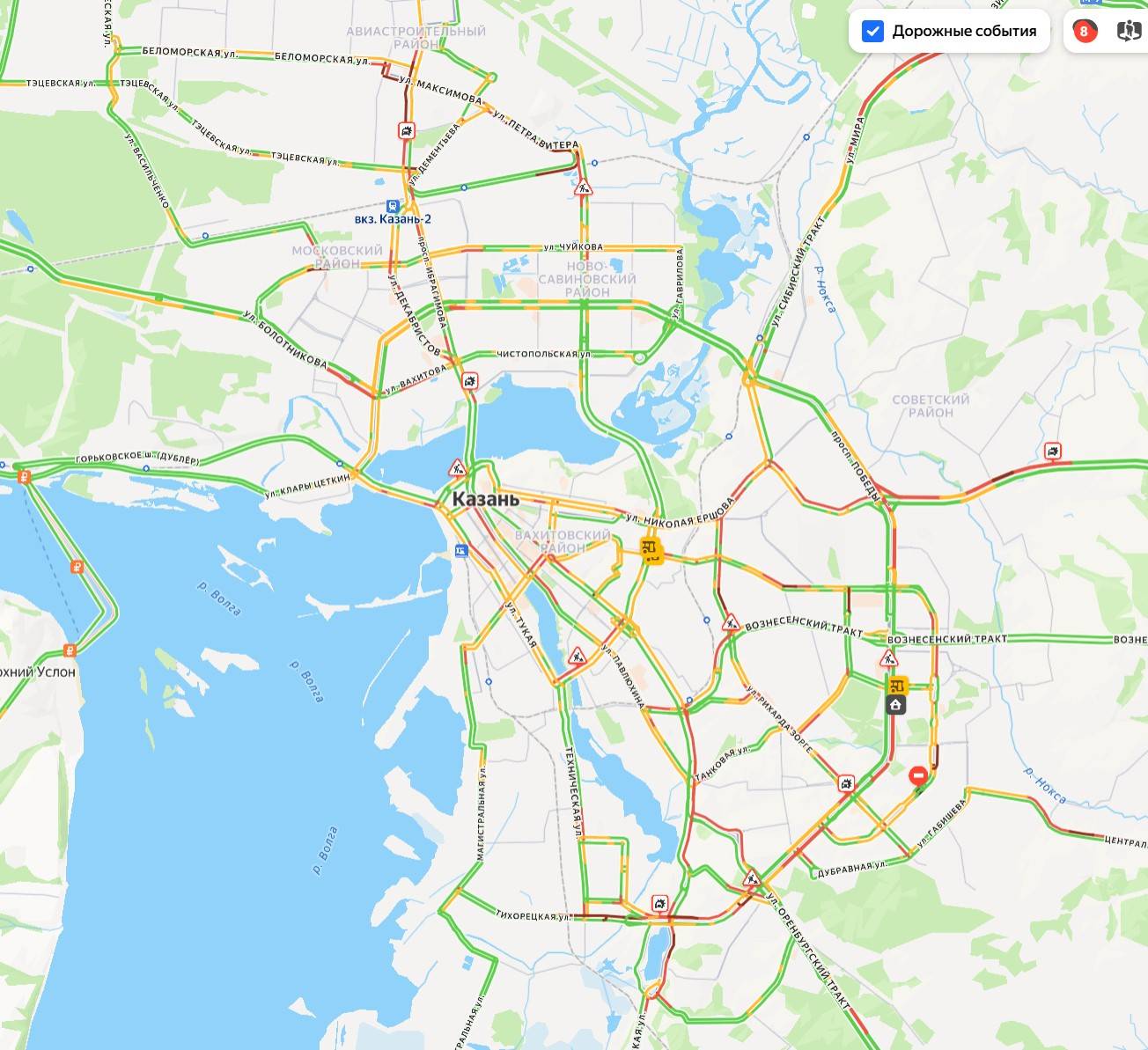 Массовые аварии привели к 8-балльным пробкам в Казани