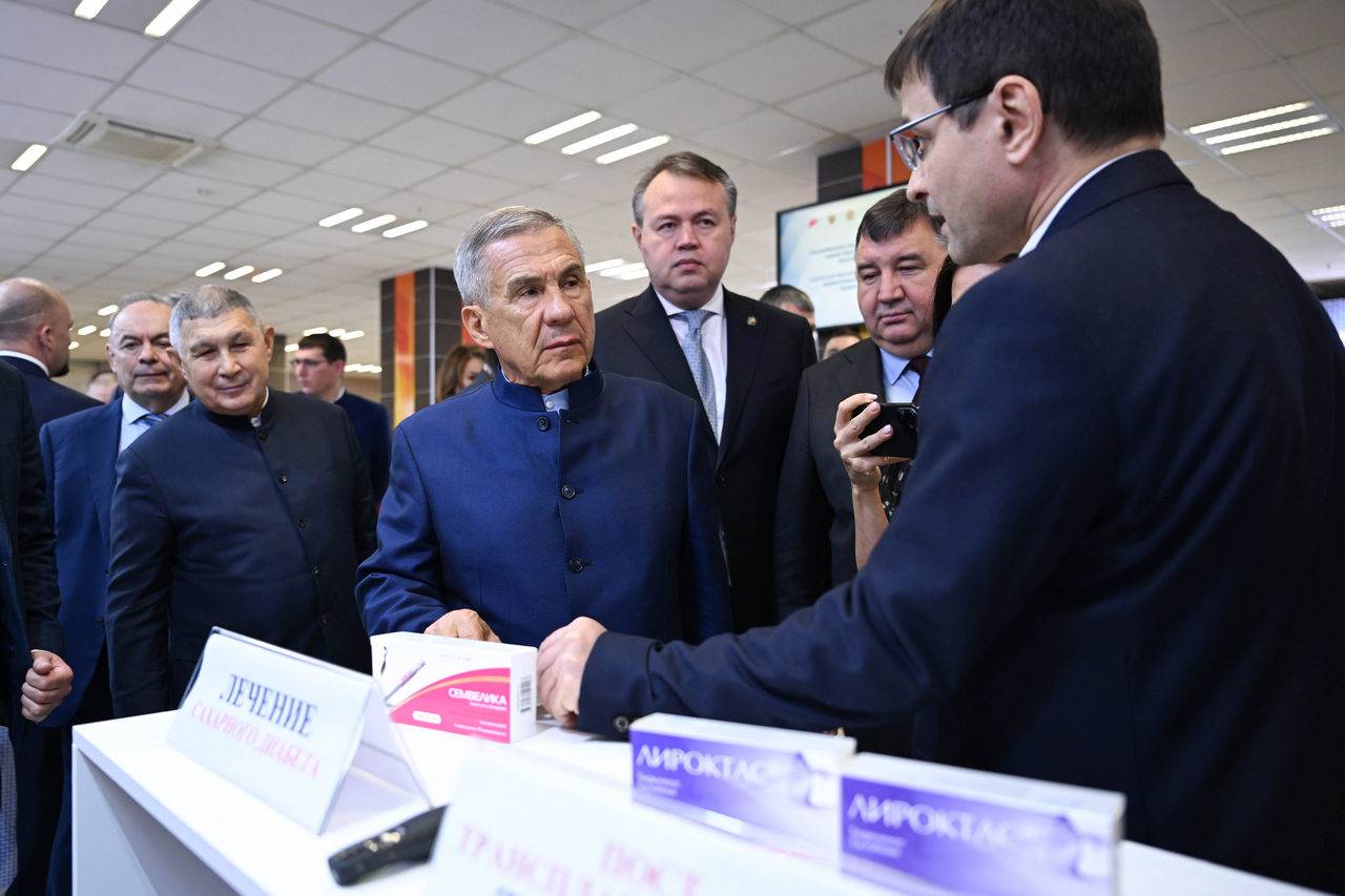 «Деньги не всё решают»: Рустам Минниханов призвал глав создавать условия врачам