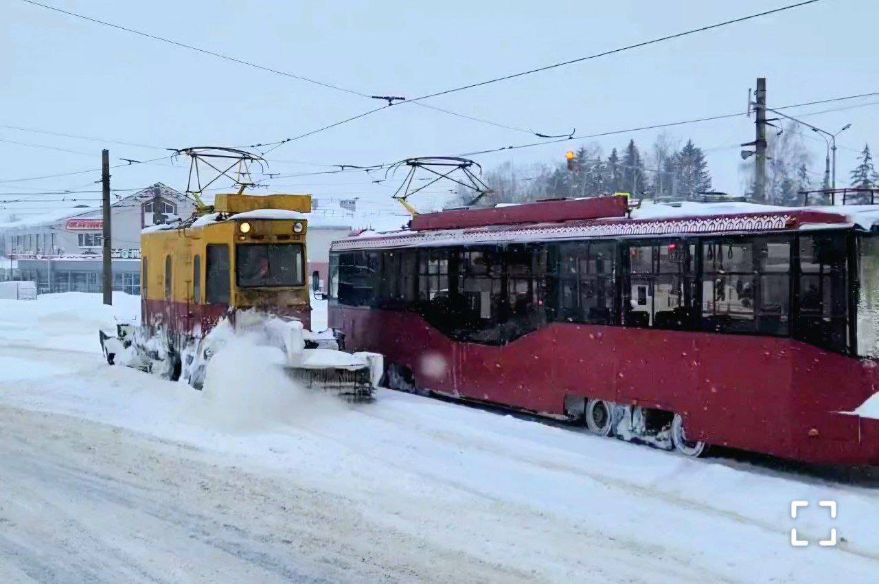 Из-за метели в Казани круглосуточно будут очищать трамвайные пути