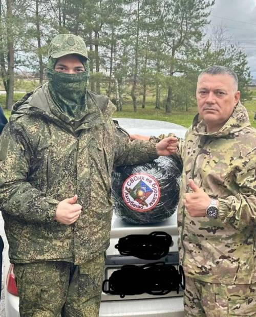 Специалист Роспотребнадзора по РТ доставил автомобиль и посылки сыну – бойцу СВО