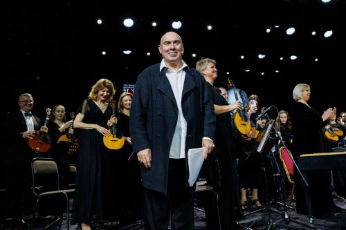 «Умирать не страшно»: Виктор Сухоруков дал единственный спектакль в Казани