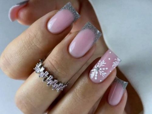 Мясо в холодильнике или стразы на ногтях: женщины в Татарстане отказываются от новогоднего «тюнинга»