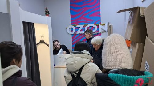 «У вас елка кривая!»: ПВЗ в Казани отбиваются от желающих вернуть новогодние товары