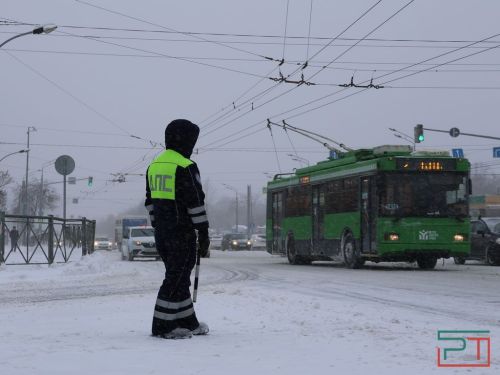 Мокрый снег, метель и низкая видимость: Татарстан накрывает непогода