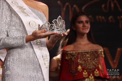 Мировая слава, детское питание и гадание: чем занимаются бывшие королевы красоты Татарстана