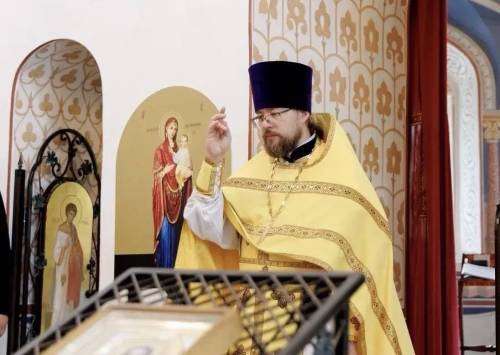 «А давайте вы будете бедными!»: казанский священник разоблачил мифы о служителях церкви