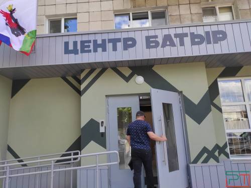 Выплаты выше, сроки короче: почему добровольцы уходят служить на СВО из Татарстана?