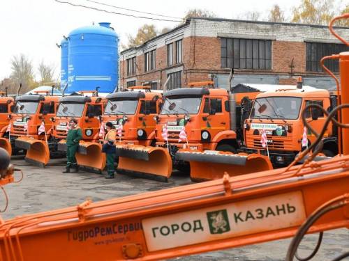 Дорожники Казани провели тренировку перед зимним сезоном