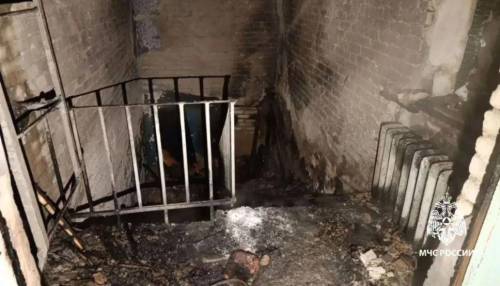 Огнеборцы Казани ночью спасли пять человек на пожаре в трехэтажном доме