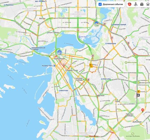 Из-за метели Казань встала в 7-балльных пробках