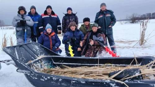 «Кислородная маска для рыб»: на водоемах трех районов Татарстана пробурили более 700 лунок