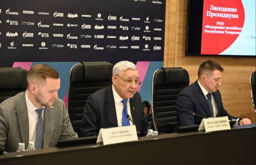 Мухаметшин: охват занятием волейболом в школах Татарстана составляет 64%