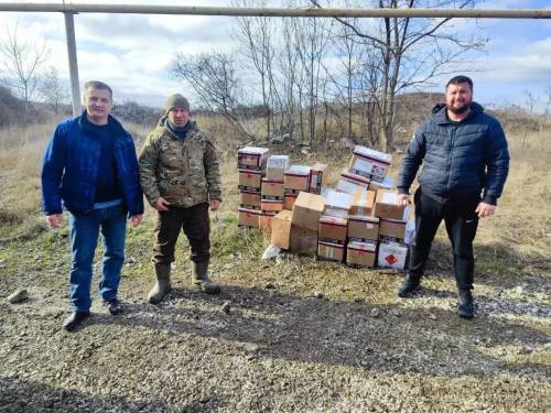 Делегация Тукаевского района доставила технику и вещи подразделениям в зоне СВО