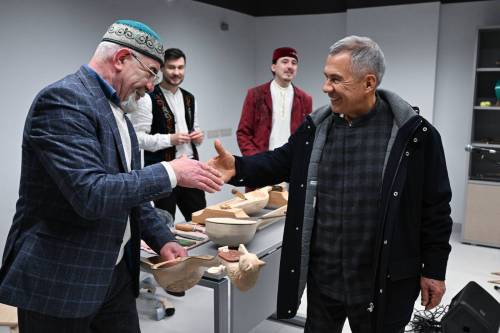 Минниханов посетил обновленный центр уникальных ремесел - видео