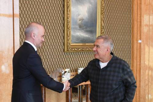 Раис Татарстана и глава ОАК обсудили вопросы развития Казанского авиазавода