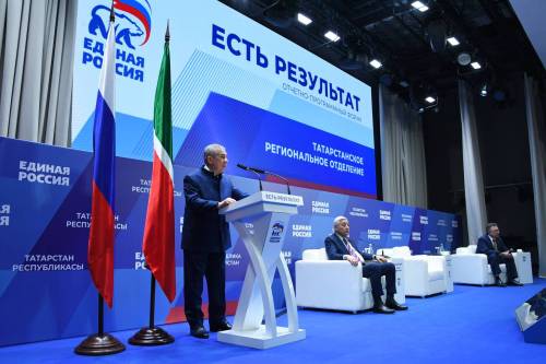 Минниханов: «Единая Россия» отвечает за всё, что происходит в стране