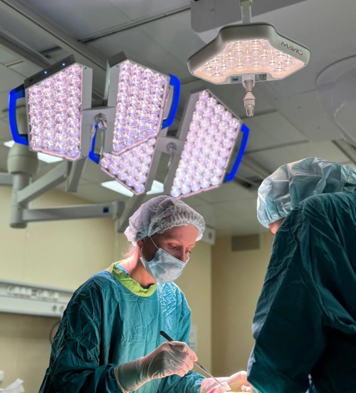 Хирурги БСМП провели редкую операцию по удалению камня, застрявшего в желчном протоке