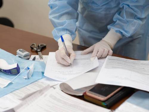 Не радикулит, так конъюнктивит: в Казани врача судят за продажу больничных, а пациентов – за покупку