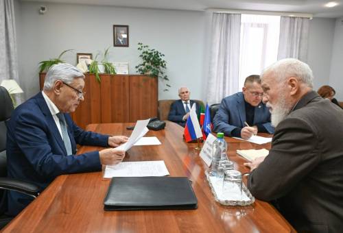 Мухаметшин взял на контроль жалобу ветерана на работу управляющей компании в Казани