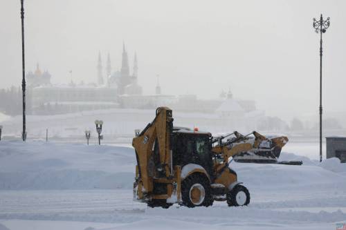 В Казанском Кремле из-за оттепели и снега повредилась часть деревянной кровли