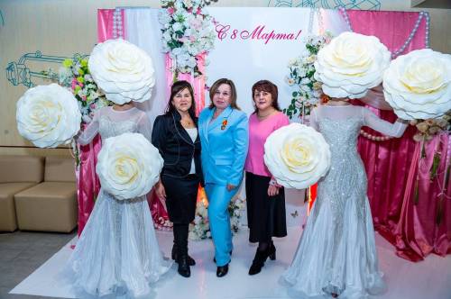 В Нижнекамске провели встречу и концерт для жен и матерей бойцов СВО