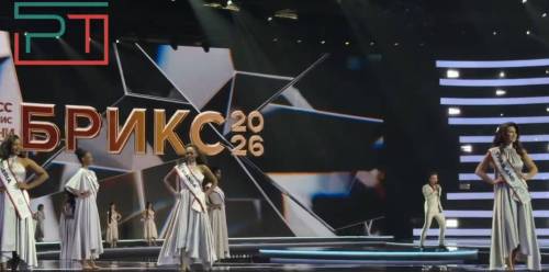 Дима Билан выступил на открытии финала конкурса красоты «Мисс БРИКС» в Казани - вилео