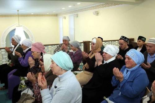 В мечети Пестрецов прошел ифтар для матерей и жен погибших бойцов СВО