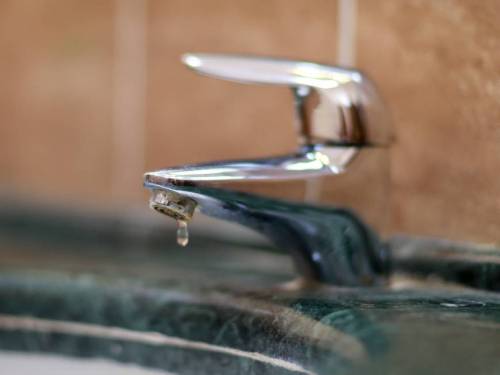 В домах двух районов Казани отключат воду почти на полтора дня