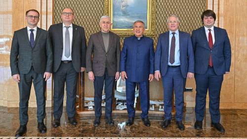 Насущные вопросы системы образования обсудили на встрече Минниханова с ректорами вузов РФ