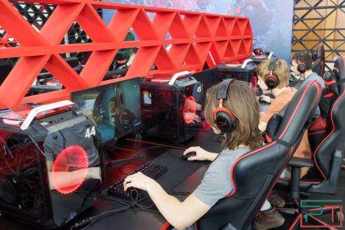 «Это коснется юстиции, тарифов, закупок»: как «агенты» нейросетей входят в жизнь татарстанцев