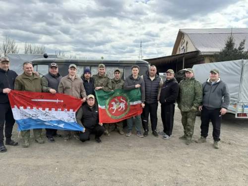 Новошешминские волонтеры доставили УАЗ, инструменты и детские письма бойцам СВО