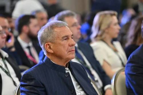 Минниханов в Узбекистане принял участие в главной пленарной сессии «Иннопрома»