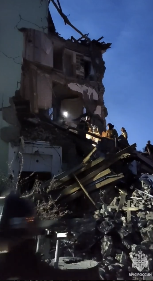 Подъезд жилого дома обрушился в Сызрани – пострадали 11 человек