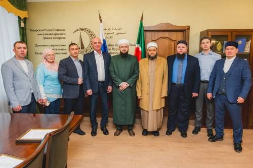 Муфтий Татарстана вручил награды казанским врачам за службу в зоне СВО